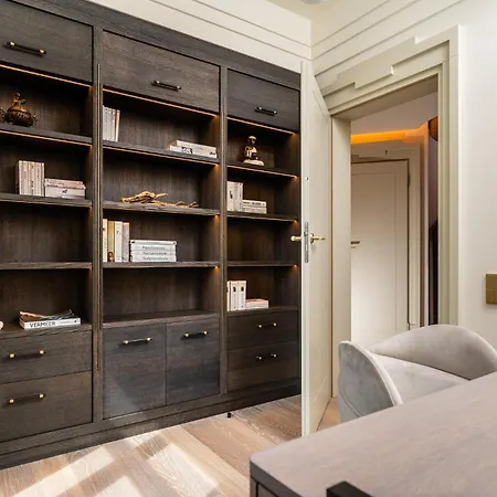 Art Boutique Hotel apartamentowy 5*